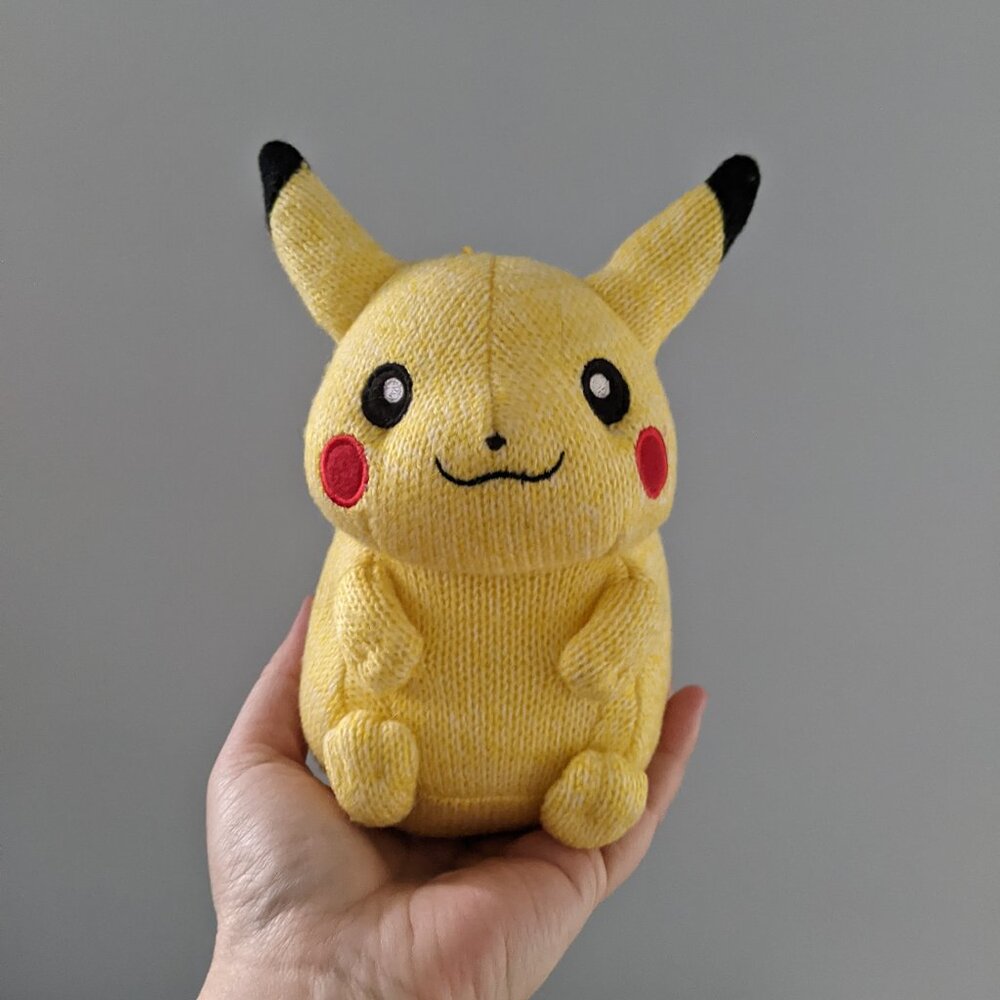 Japan Pokemon Pikachu Knit Plush